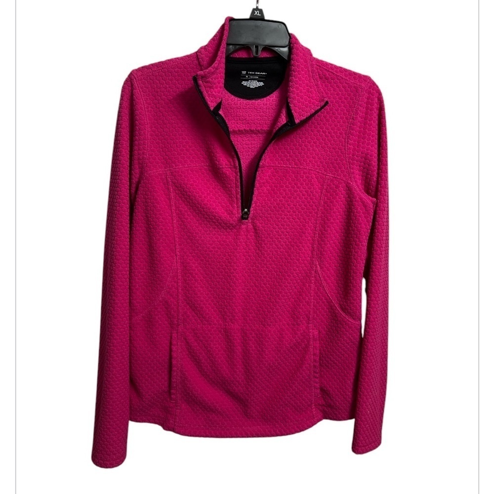 TEK GEAR half Zip-up Pink workout shirt. Size Medium